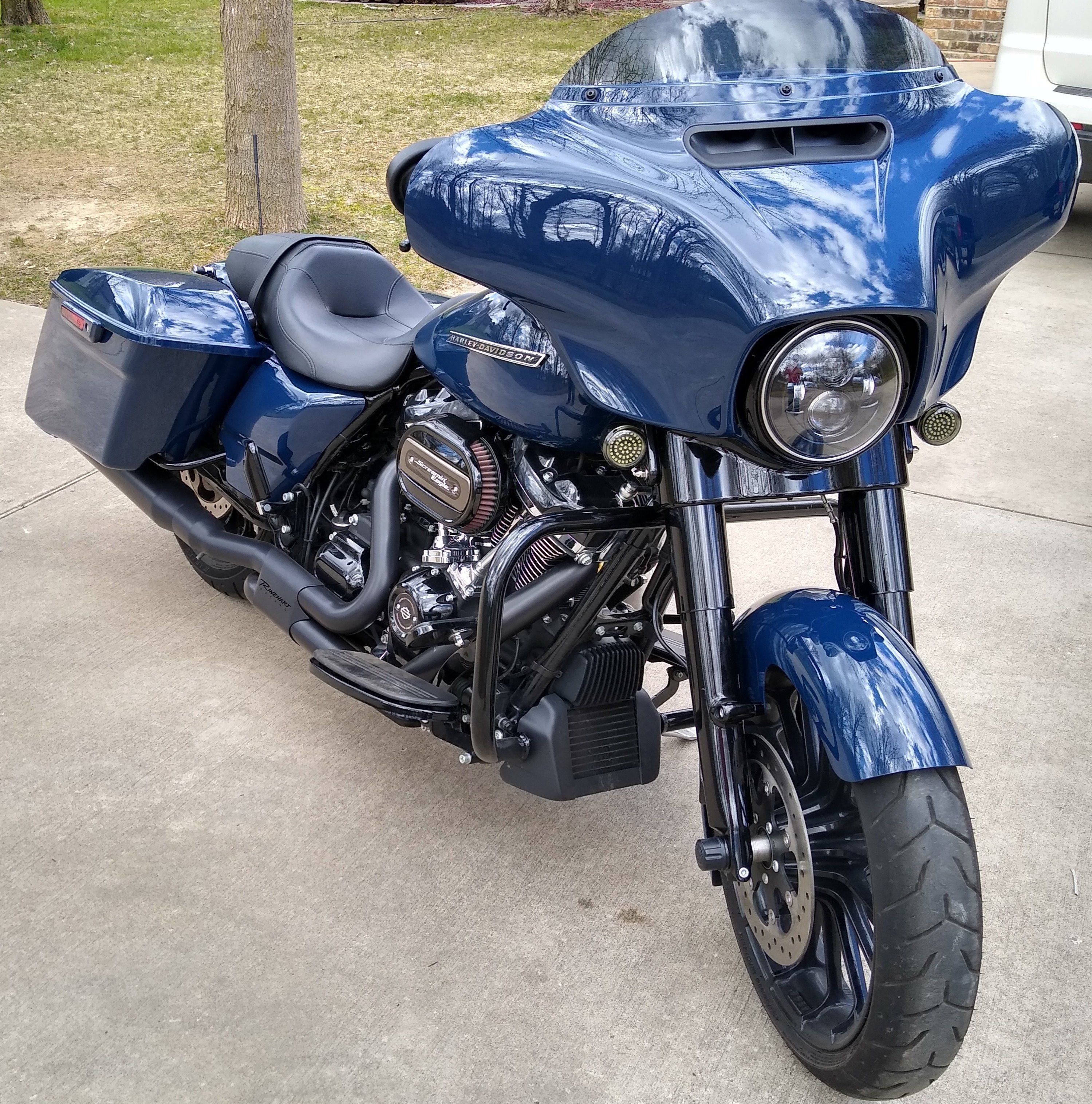 Eagle Lights 7" Round LED Headlight kit for Street Glide, Electra Glide and Harley-Davidson® Models with Radios - Image 8